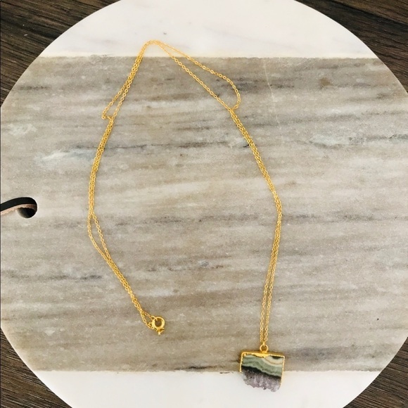 *2/$15* Gorgeous Layered Stone Necklace - Picture 1 of 2